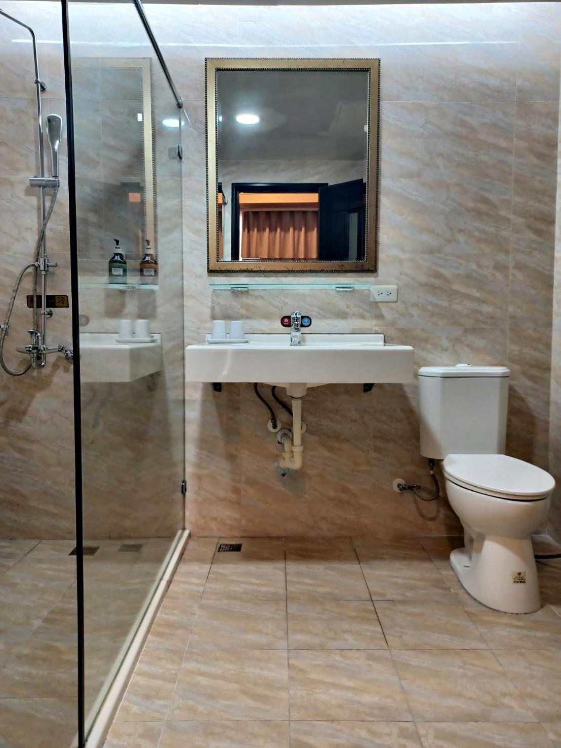 Crystal Hotel Puli Kültér fotó